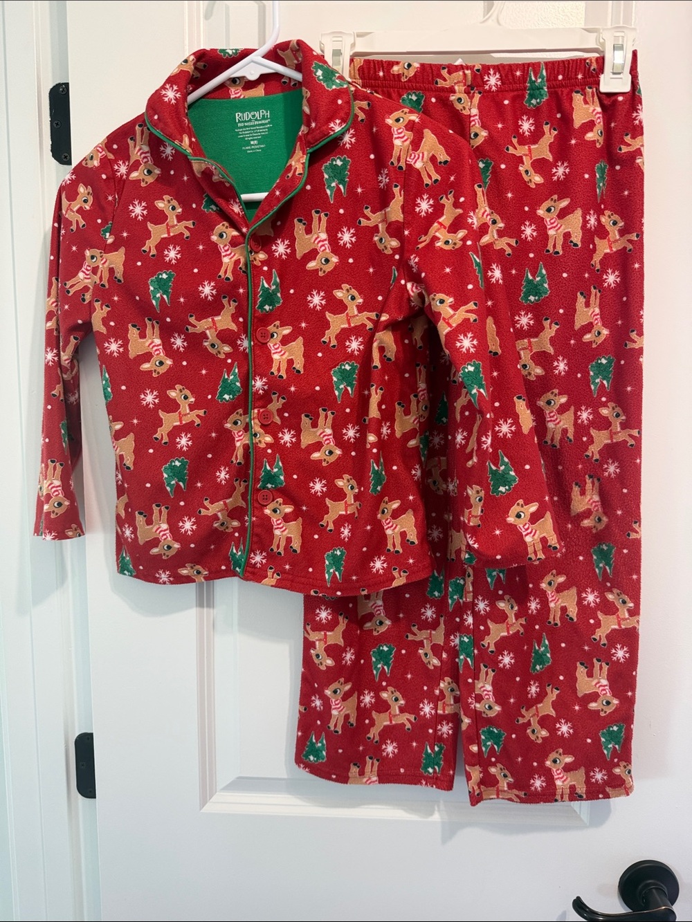 Rudolph-Themed Red Kids Pajama Set with Reindeer Print Size Medium (8)